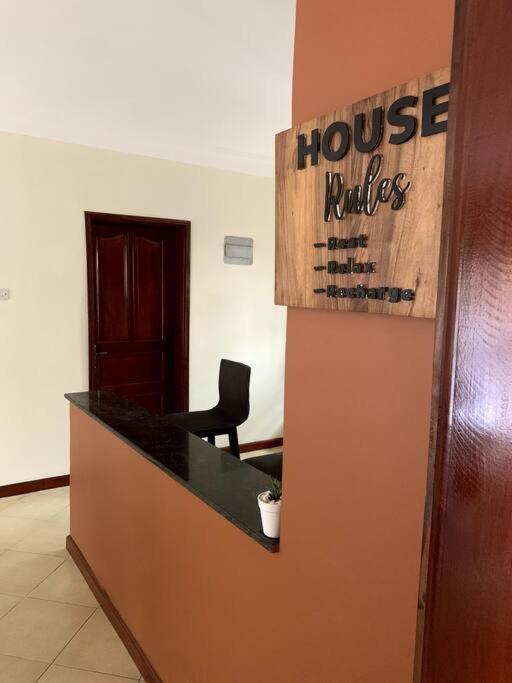 Cozy 2-Bedroom Apartment Within City Limits. Kampala Luaran gambar